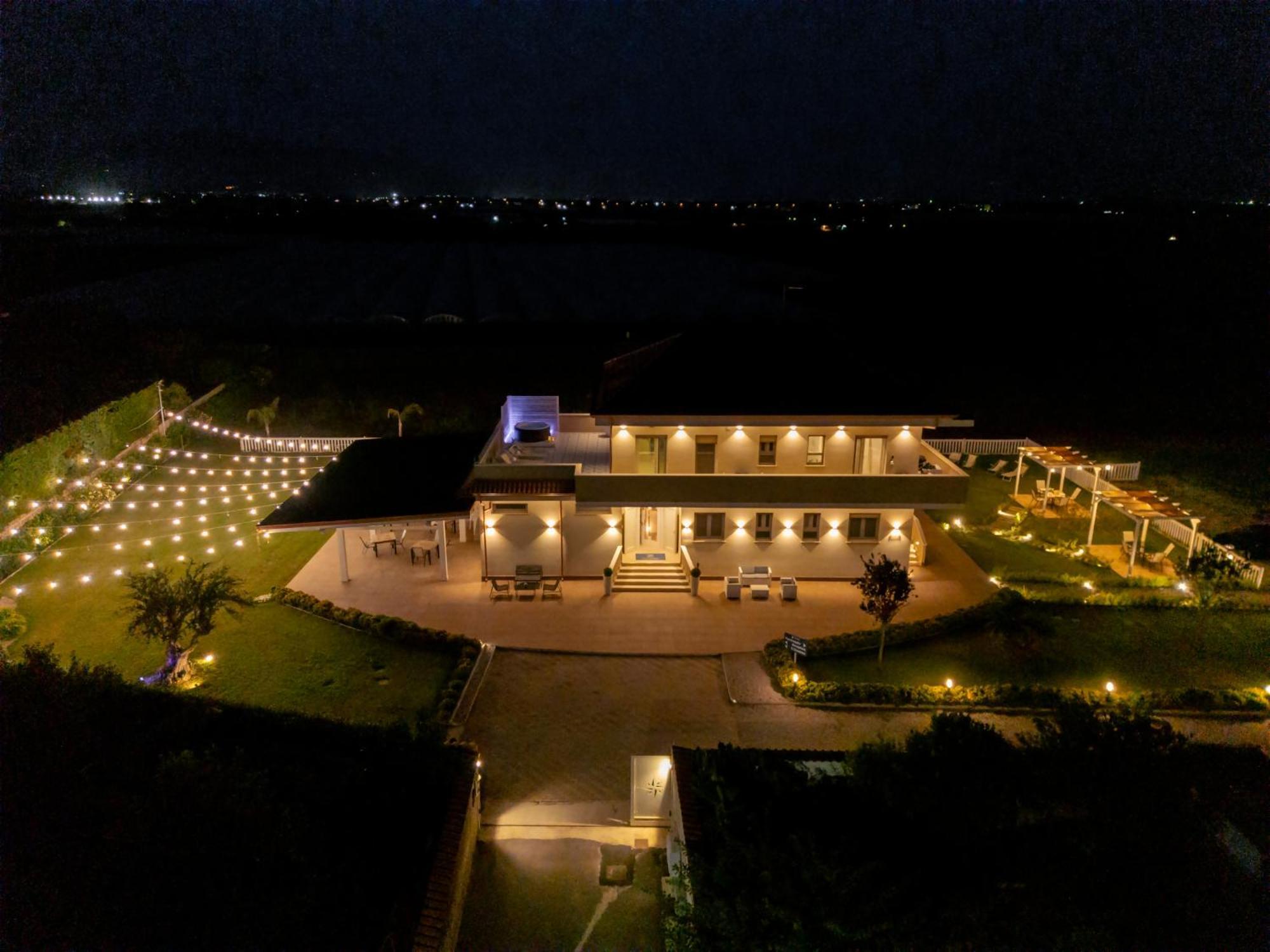 Villa Zefiro Suites & Events Battipaglia Exterior foto